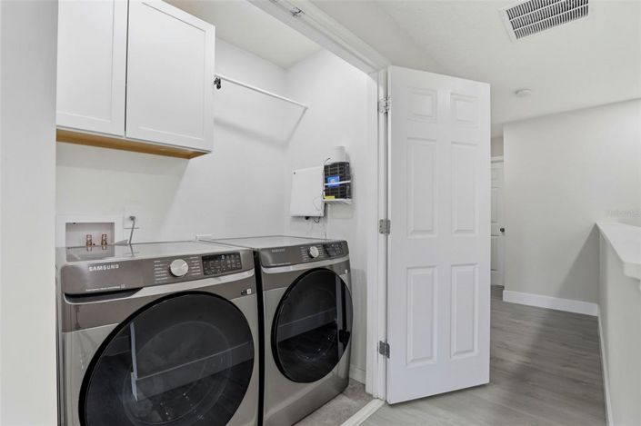 Image No.30-3 Bed Townhouse for sale