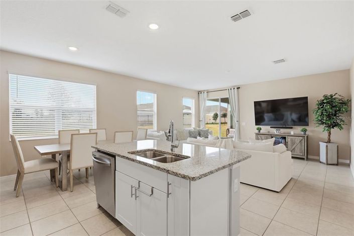 Image No.10-4 Bed House for sale