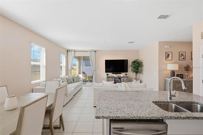 Image No.11-4 Bed House for sale