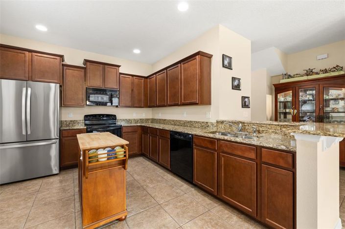 Image No.14-3 Bed Apartment for sale