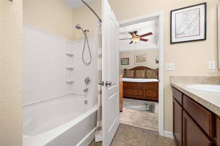 Image No.29-3 Bed Apartment for sale