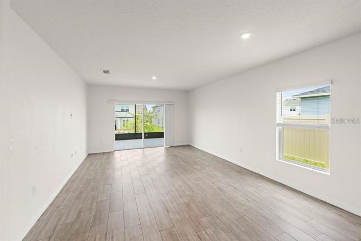 Image No.10-Maison de 4 chambres à vendre à Saint John