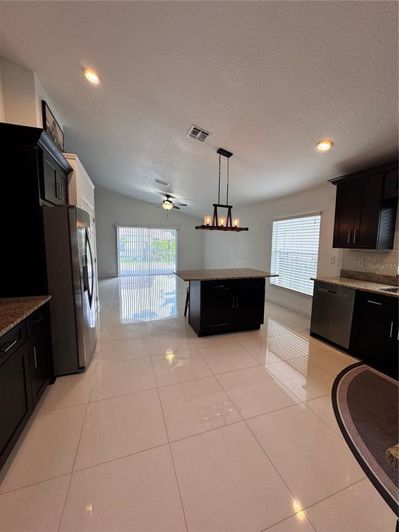 Image No.14-3 Bed House for sale