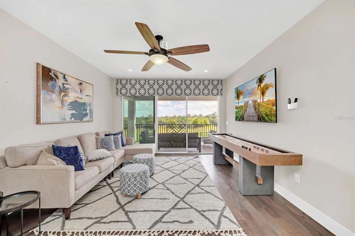 Image No.19-6 Bed House for sale