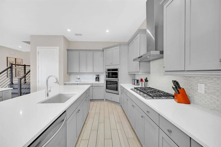 Image No.9-6 Bed House for sale