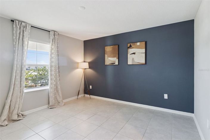 Image No.25-4 Bed House for sale