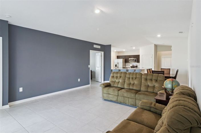 Image No.7-4 Bed House for sale