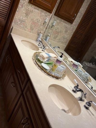 Image No.13-4 Bed House for sale