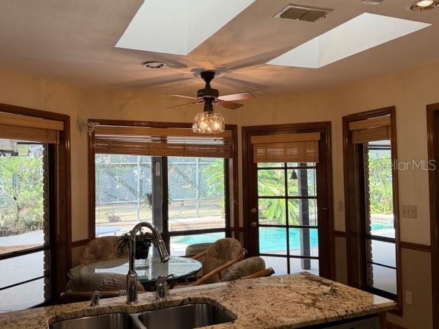 Image No.37-4 Bed House for sale