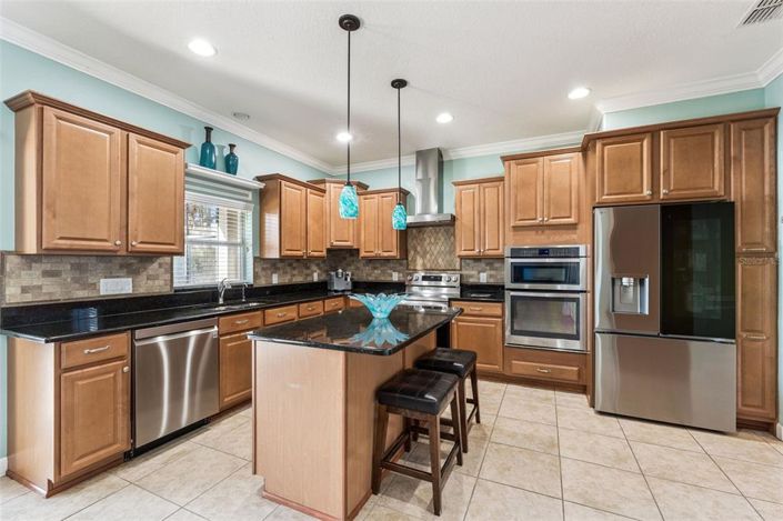 Image No.13-5 Bed House for sale