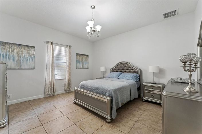 Image No.14-5 Bed House for sale