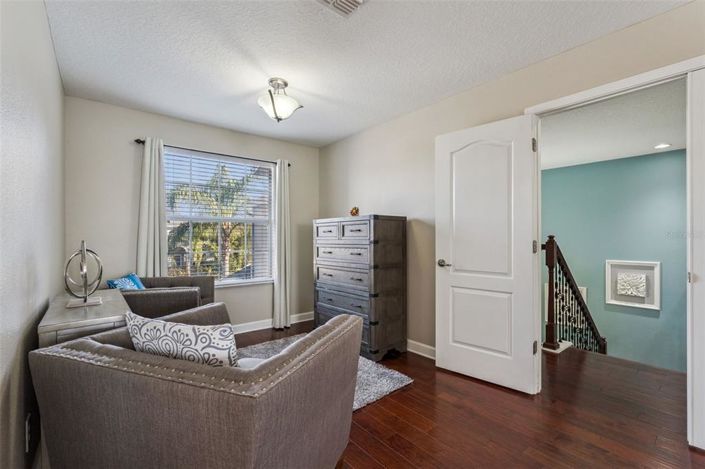 Image No.18-5 Bed House for sale