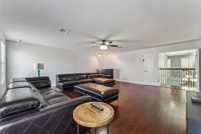 Image No.20-5 Bed House for sale