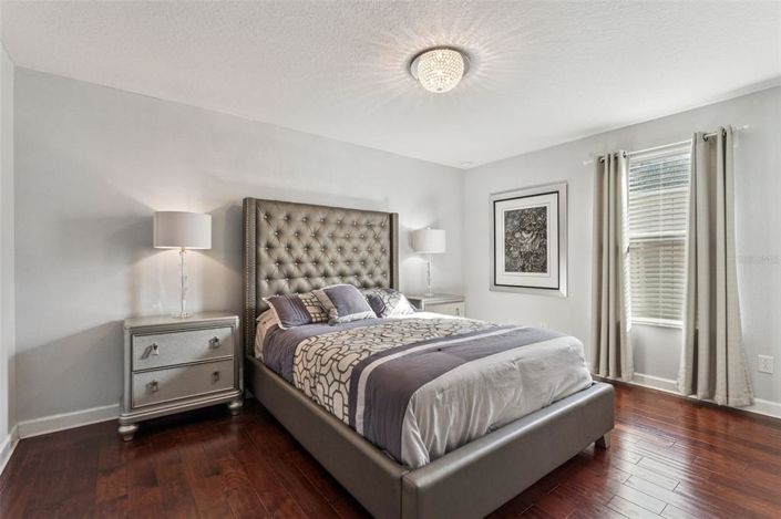 Image No.22-5 Bed House for sale