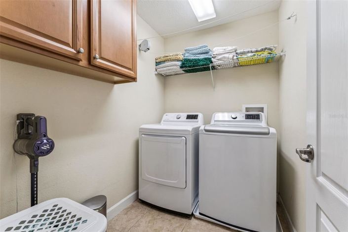 Image No.31-5 Bed House for sale