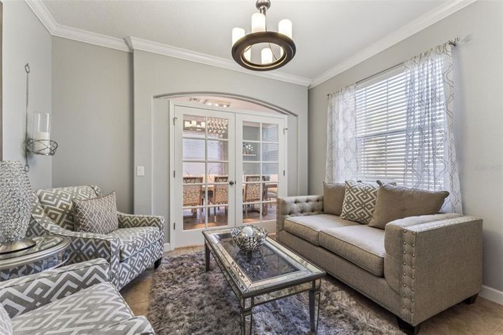 Image No.5-5 Bed House for sale