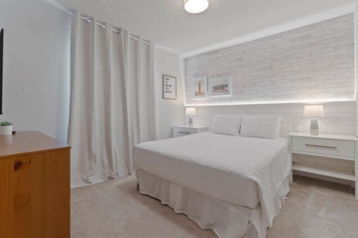 Image No.21-10 Bed House for sale