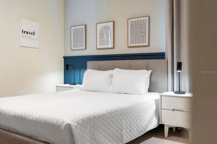 Image No.31-10 Bed House for sale