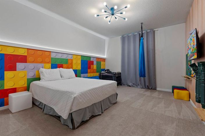 Image No.36-10 Bed House for sale