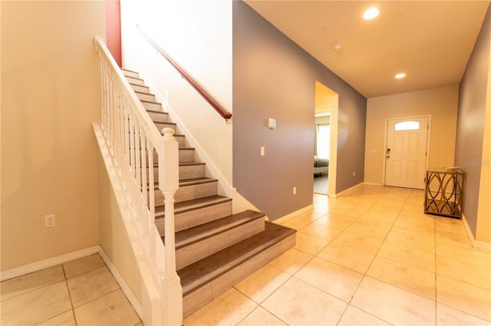 Image No.2-9 Bed House for sale