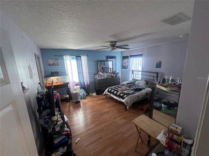 Image No.22-5 Bed House for sale