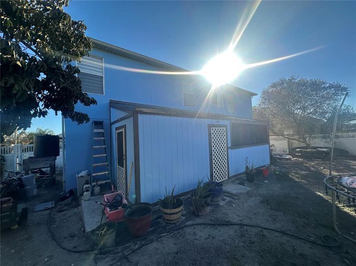 Image No.7-5 Bed House for sale