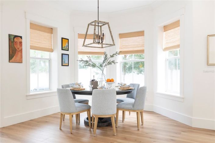 Image No.5-4 Bed House for sale