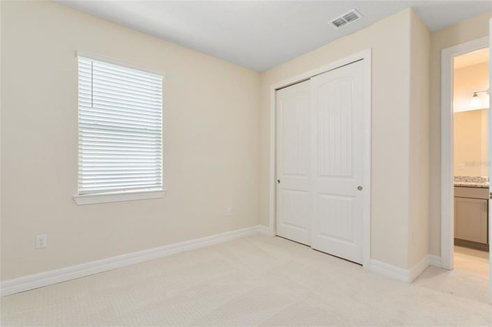 Image No.25-6 Bed House for sale