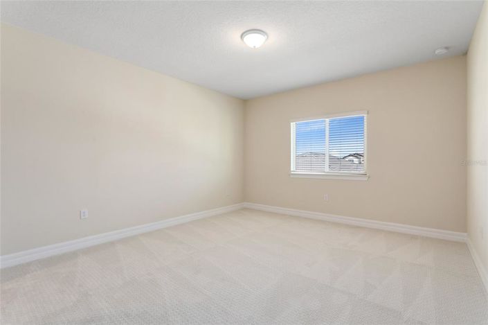 Image No.28-6 Bed House for sale