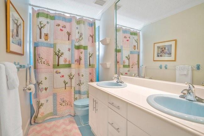 Image No.42-4 Bed House for sale