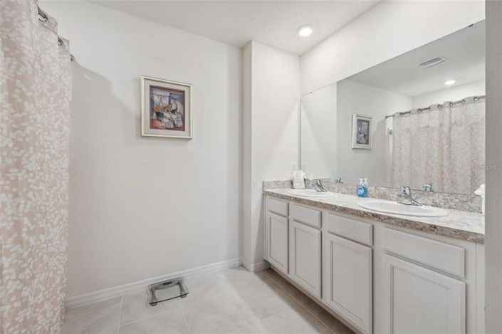 Image No.14-5 Bed House for sale