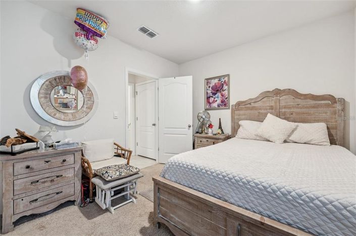 Image No.9-5 Bed House for sale