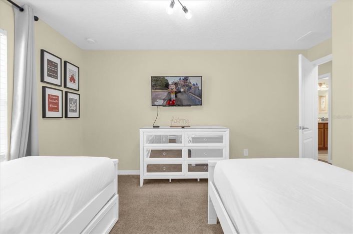 Image No.18-4 Bed Townhouse for sale