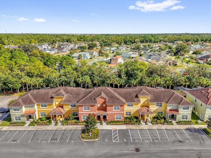 Image No.3-4 Bed Townhouse for sale