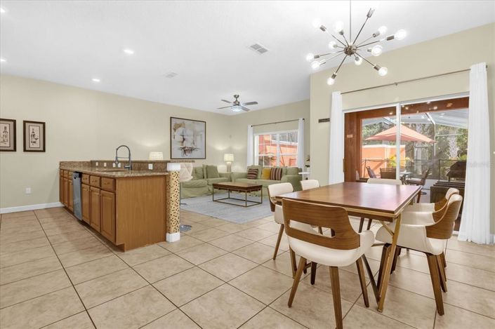 Image No.8-4 Bed Townhouse for sale