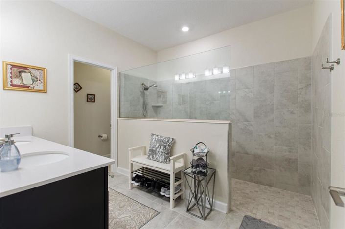 Image No.21-4 Bed House for sale