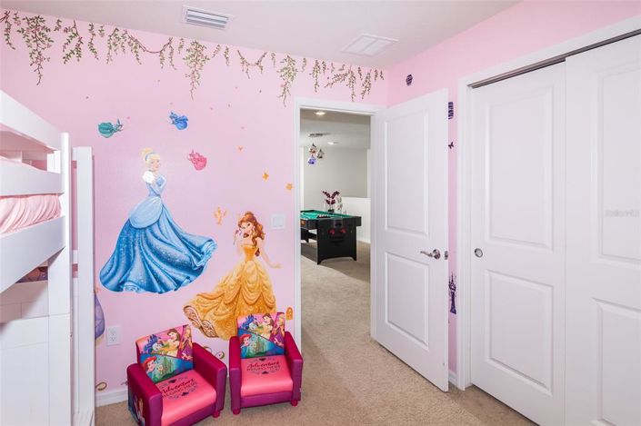 Image No.21-5 Bed Townhouse for sale