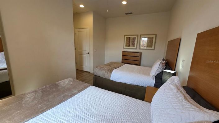 Image No.29-2 Bed Townhouse for sale