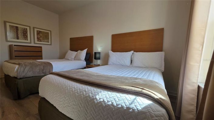 Image No.32-2 Bed Townhouse for sale