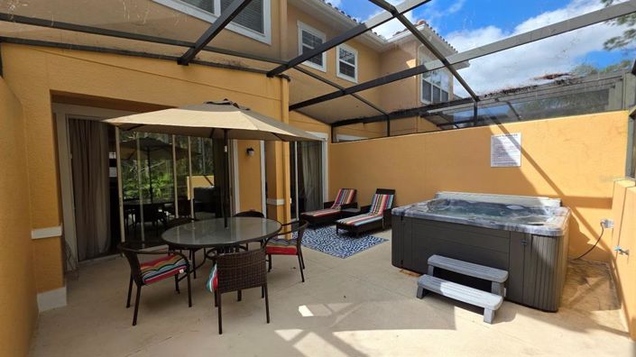 Image No.39-2 Bed Townhouse for sale