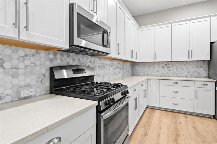 Image No.12-4 Bed House for sale