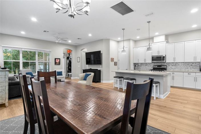 Image No.15-4 Bed House for sale