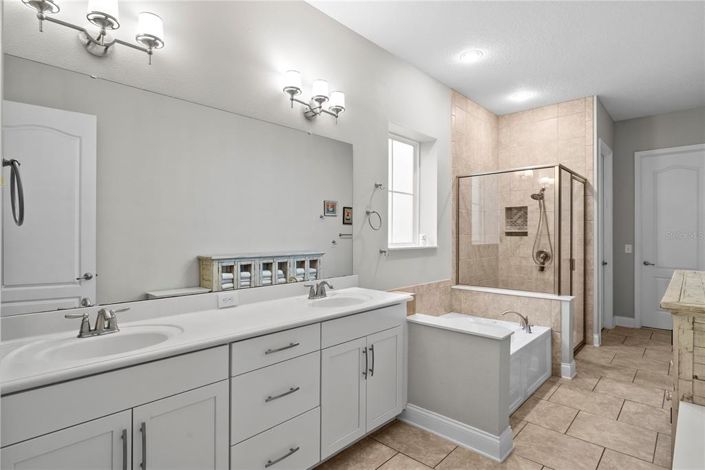 Image No.23-4 Bed House for sale