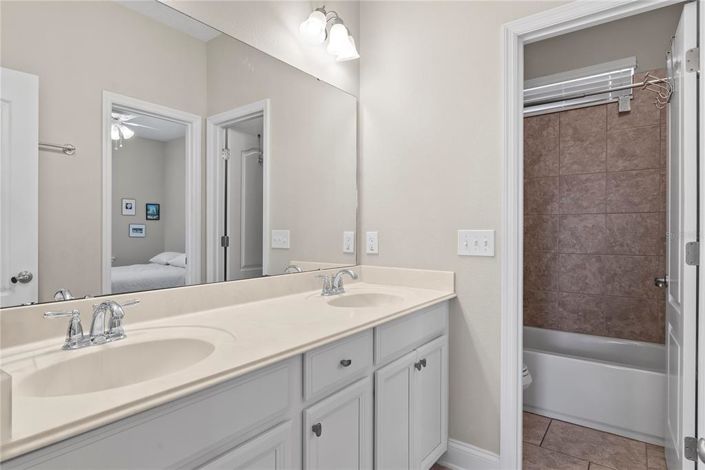 Image No.29-4 Bed House for sale