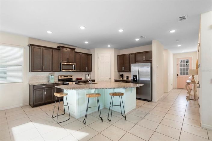 Image No.10-7 Bed House for sale