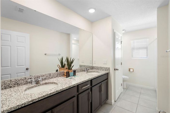 Image No.21-7 Bed House for sale