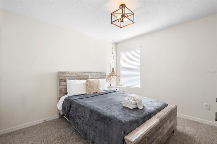 Image No.23-7 Bed House for sale