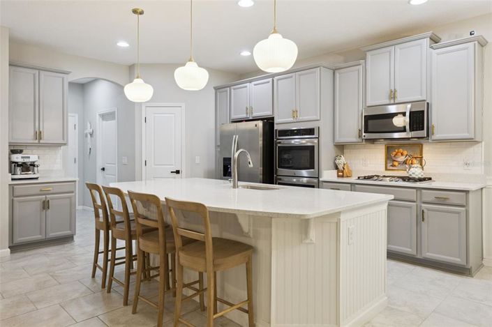 Image No.10-5 Bed House for sale