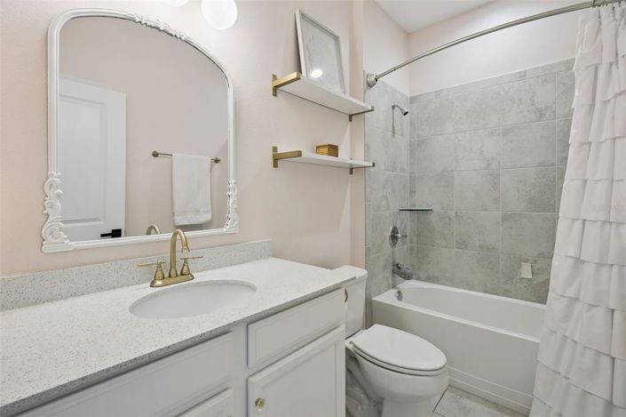 Image No.29-5 Bed House for sale