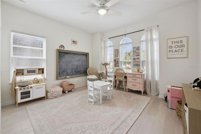 Image No.34-5 Bed House for sale